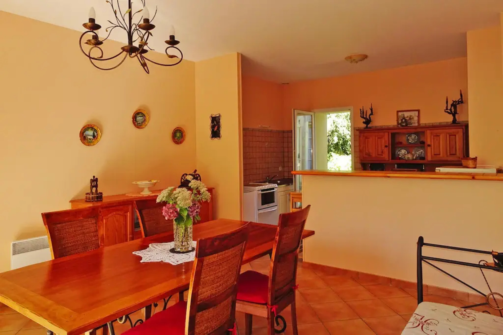 Semi-detached House on a Vineyard, Talais