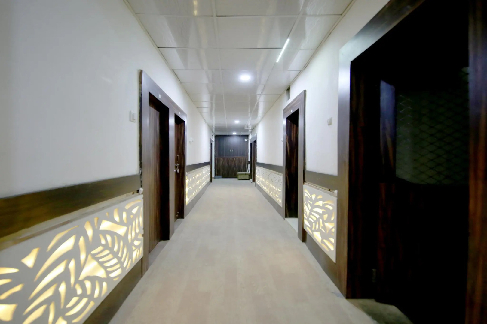 Collection O 29245 Hotel E Square