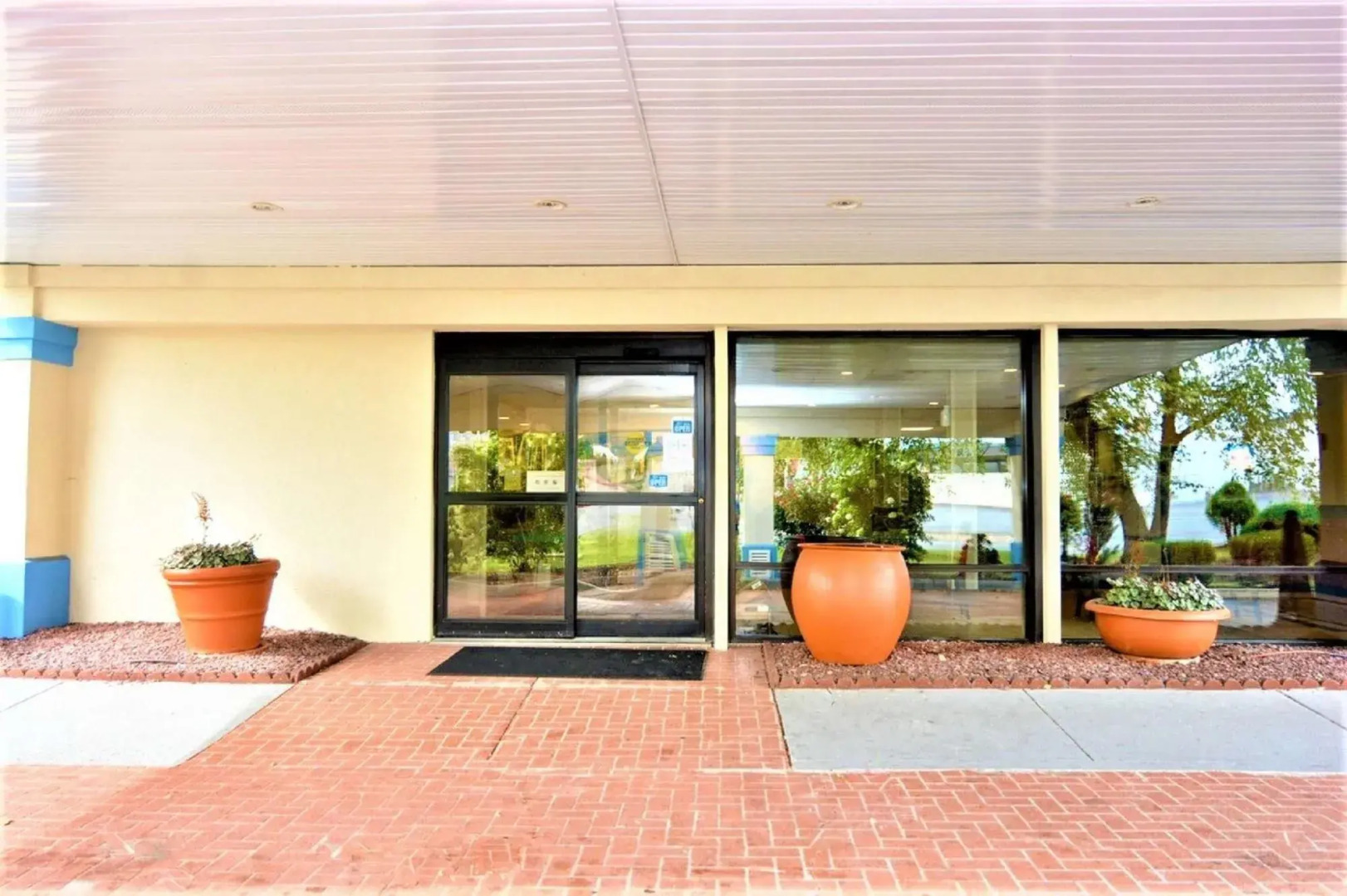 SureStay Plus by Best Western Reading North