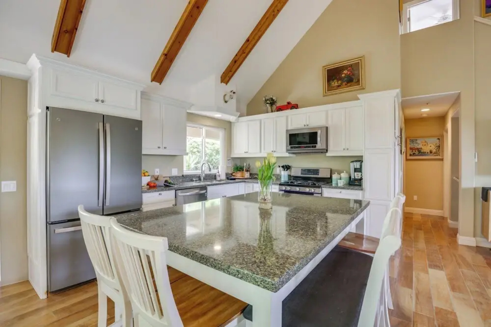 Hot Tub + Balcony: Rainbow Retreat Near Wineries!