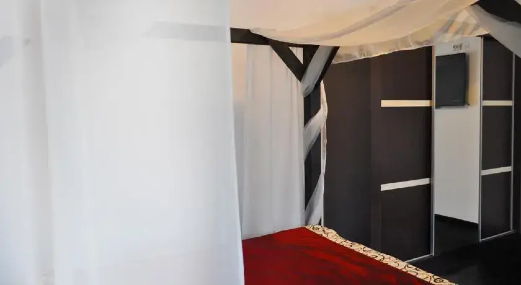 Transylvania Apartments