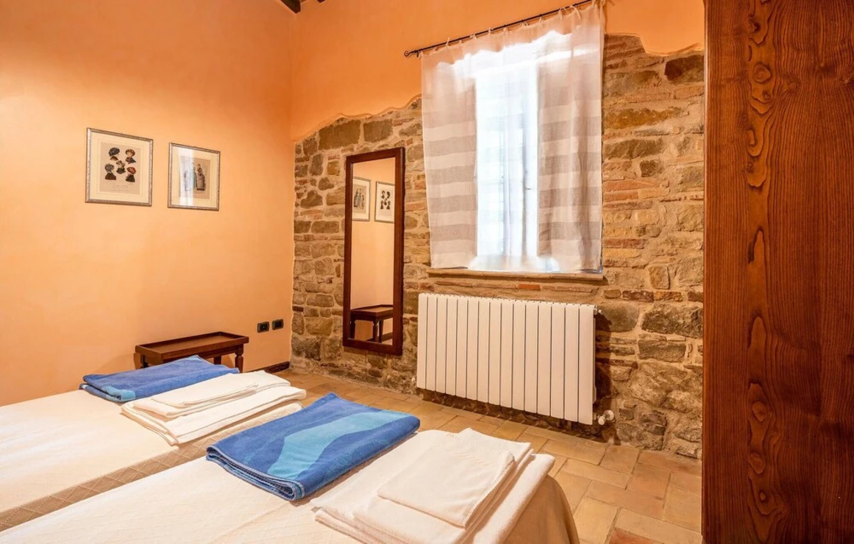 Amazing Home in Camerino With Outdoor Swimming Pool, Wifi and 2 Bedrooms