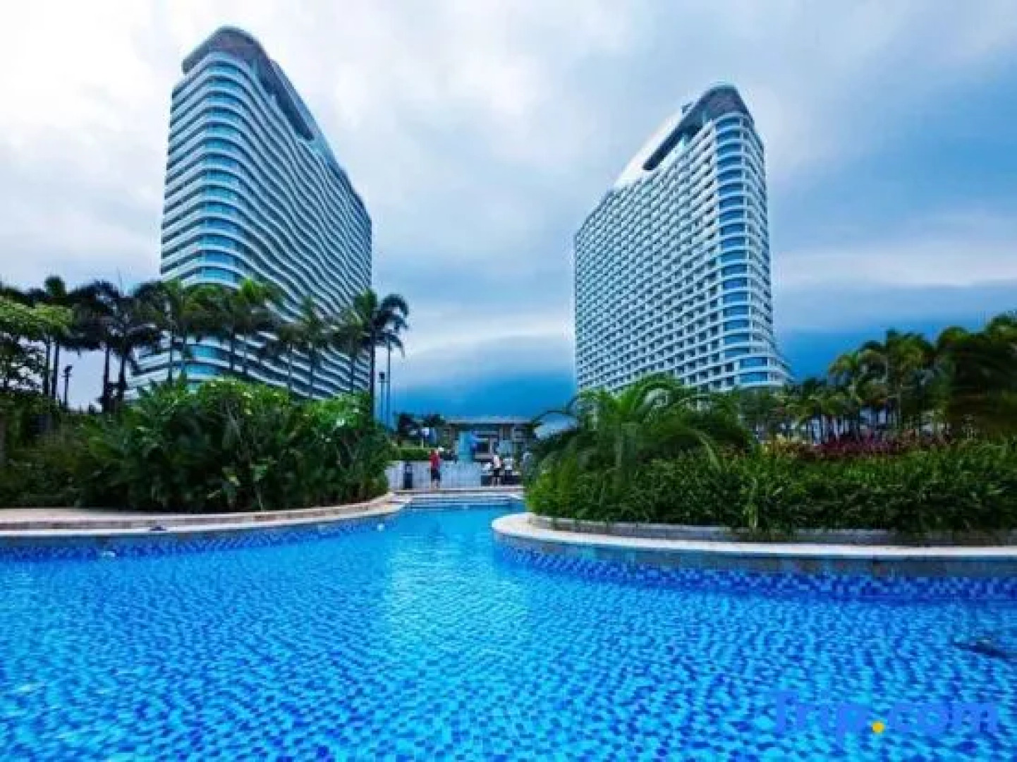 QionghaiBoAoYaZhouWanJiuzhouyang and Scene of Sea Holiday Mansion