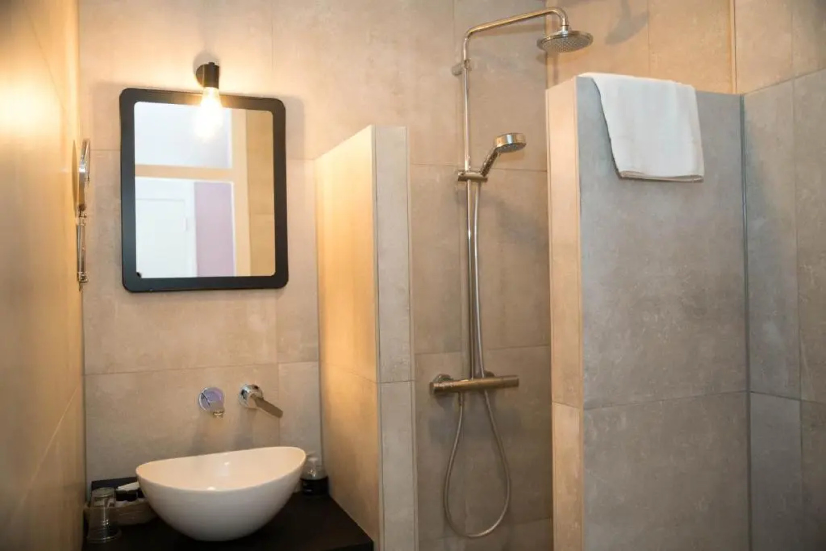 Отель The Bloom