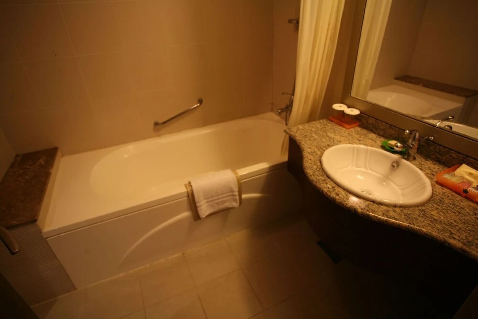 Adonis Hotel