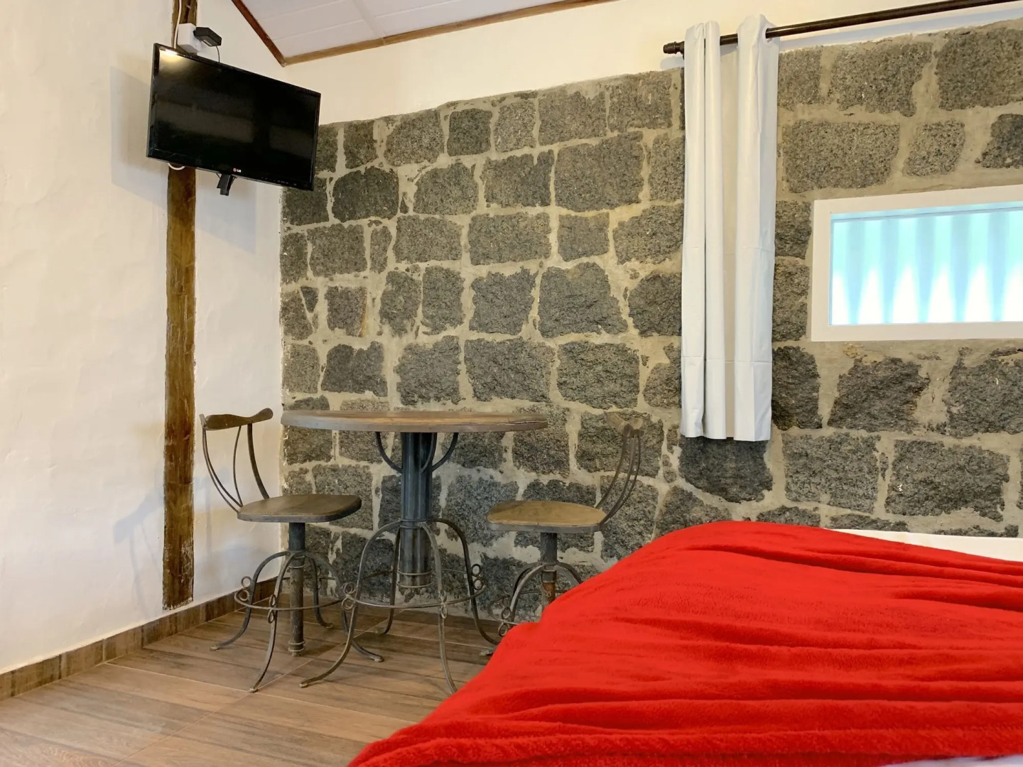 VELINN Pousada Bromélias