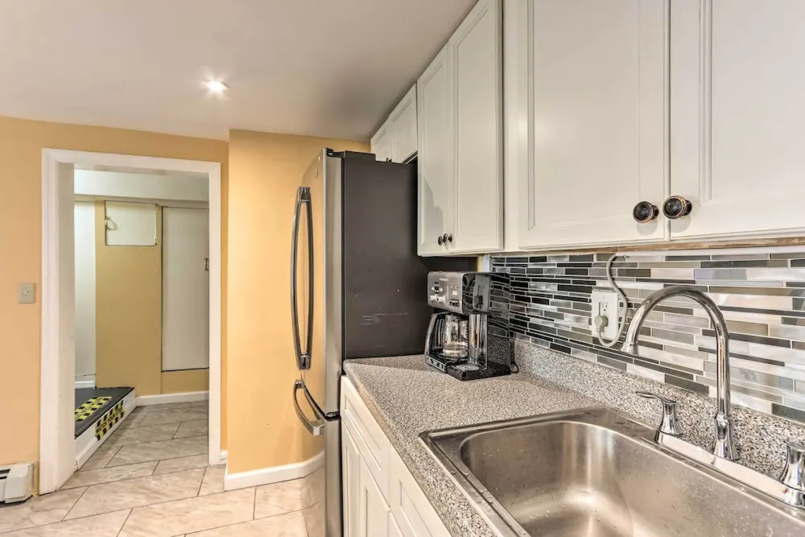 Quaint New Jersey Getaway - Walk to Parks!