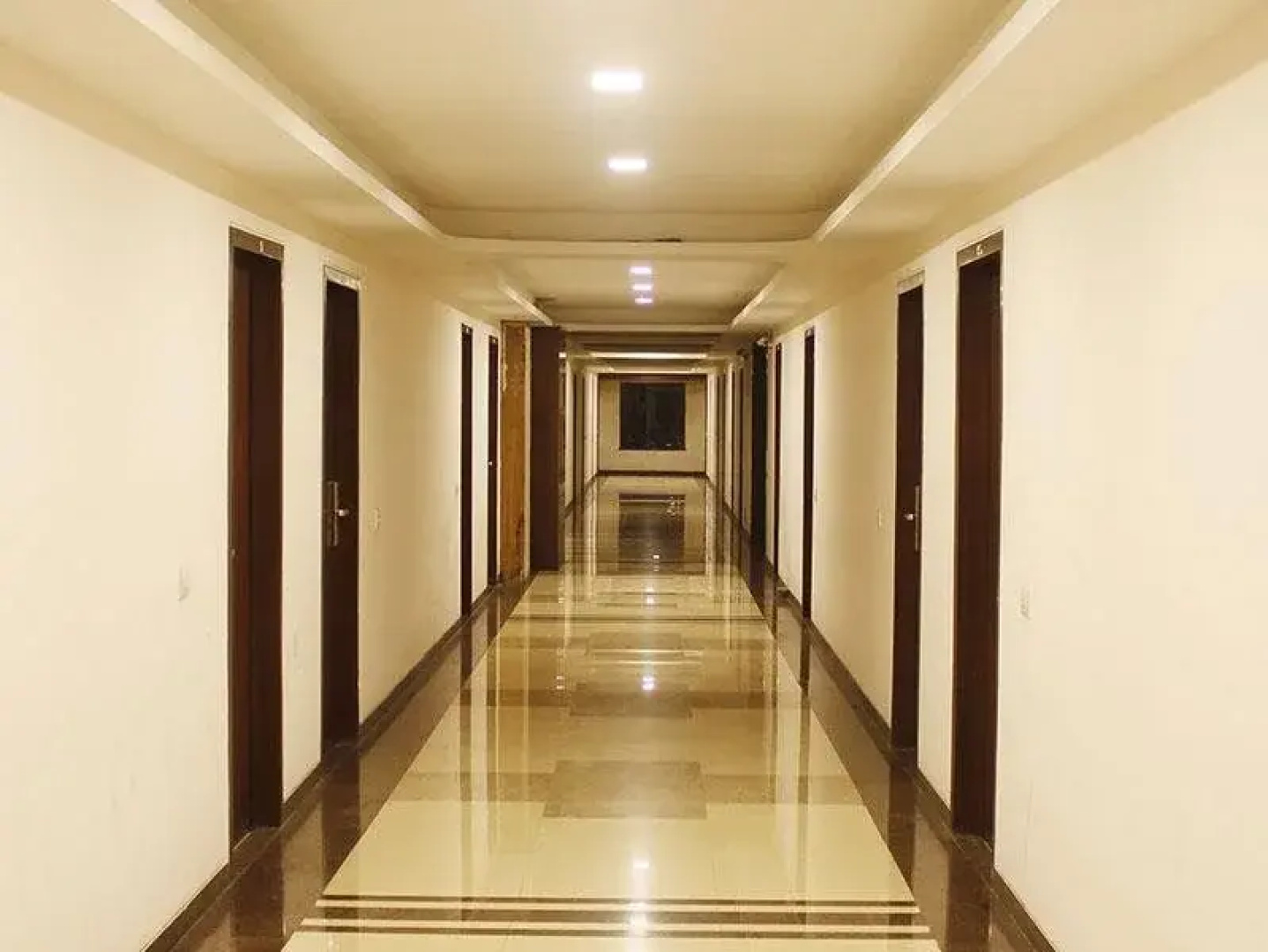 Hotel - The Jhora Magra