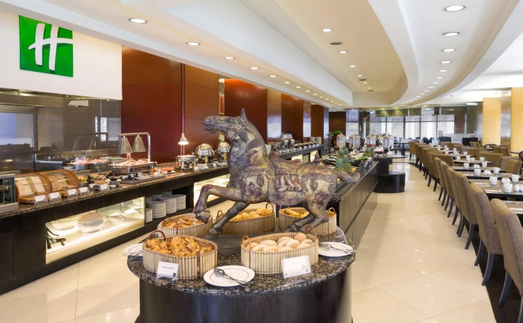 Holiday Inn & Suites Manila Galleria by IHG