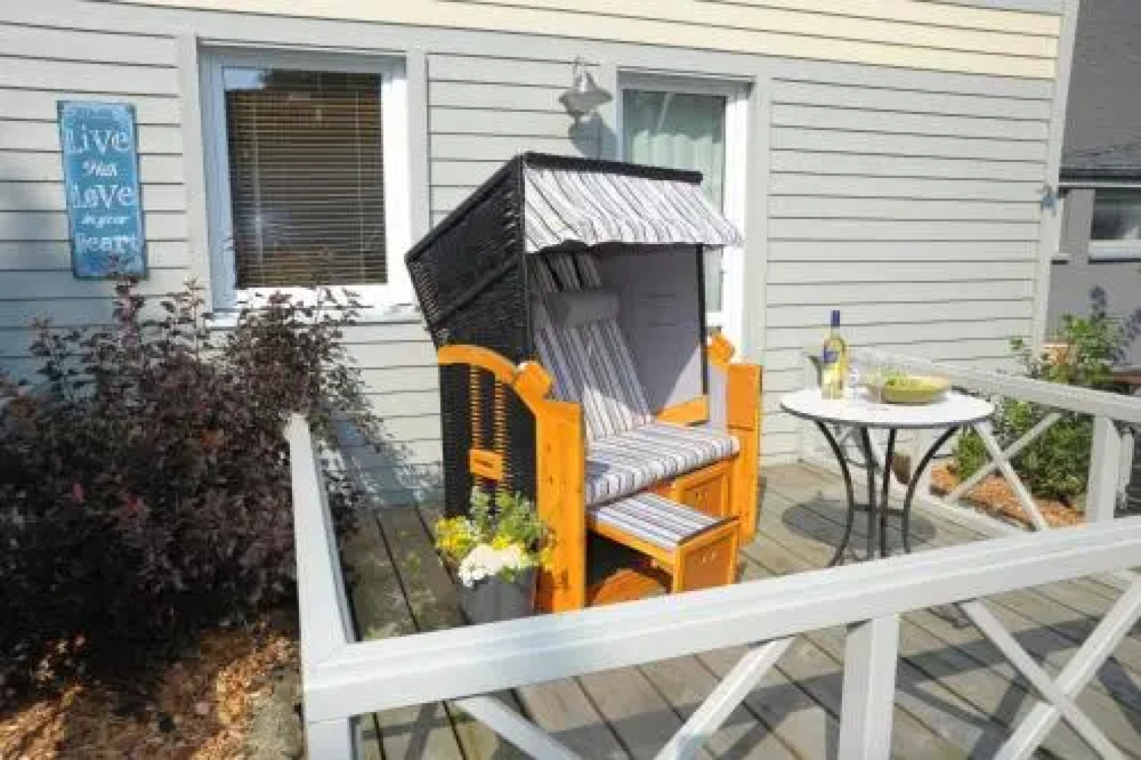 Seaside Apartments - Dreamy Green