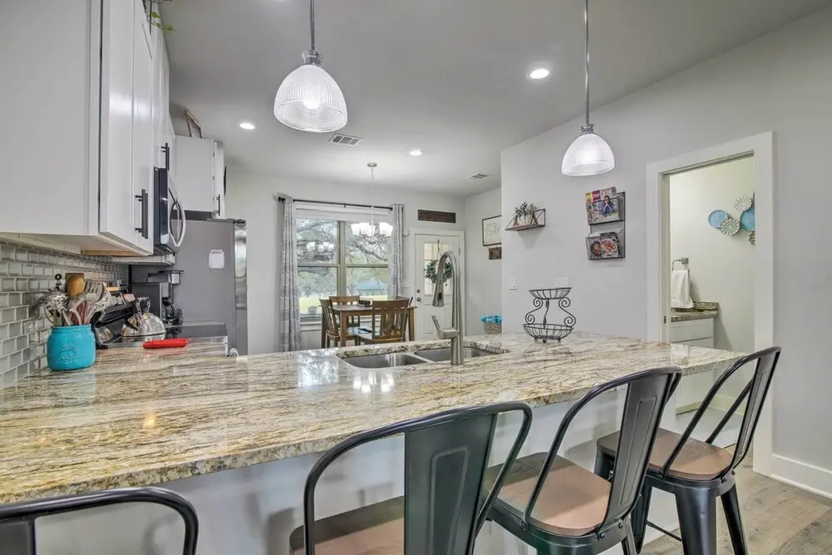 Lago Vista Townhome Near Lake Travis!