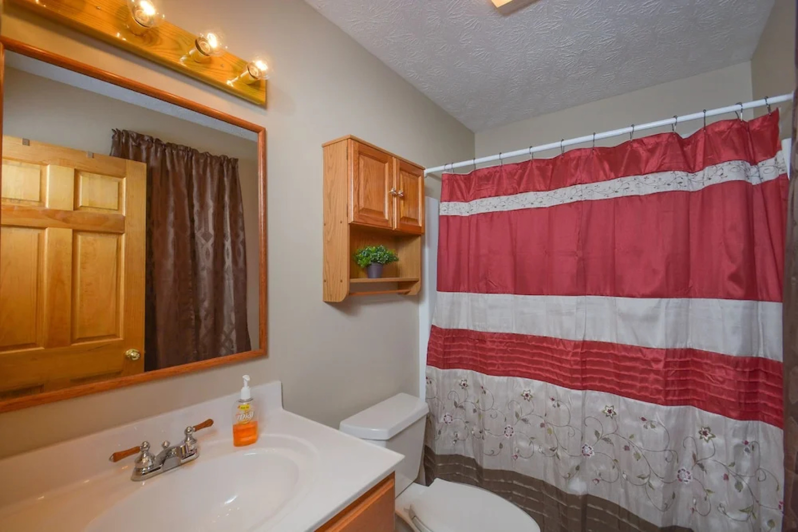 Just About Paradise 5 Bedroom House