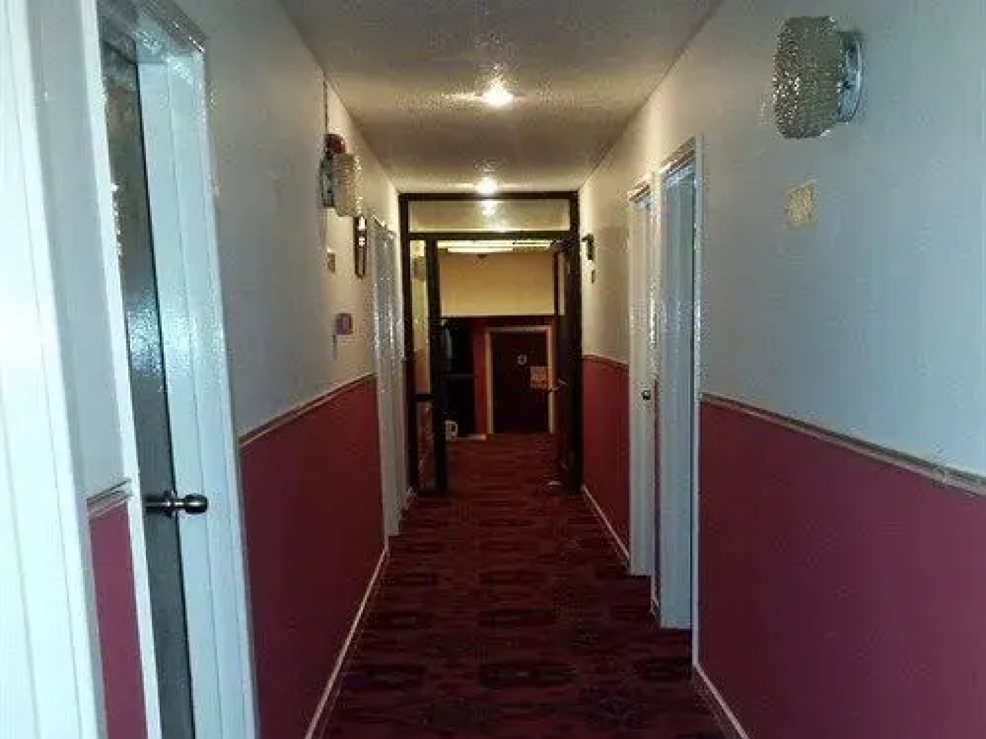 Ye Olde Red Lion Hotel