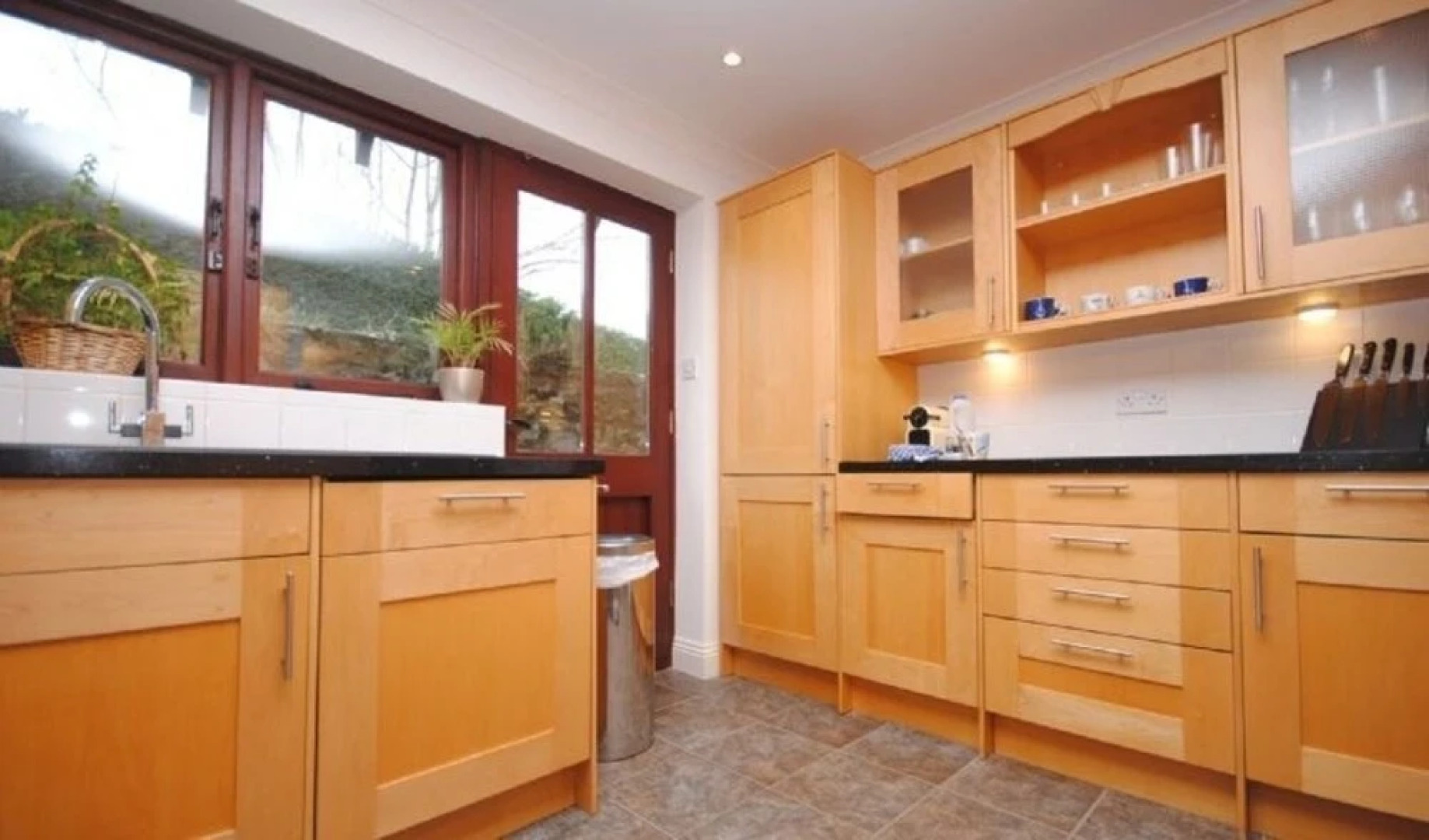 Old Lock Cottage, Birdham 397455