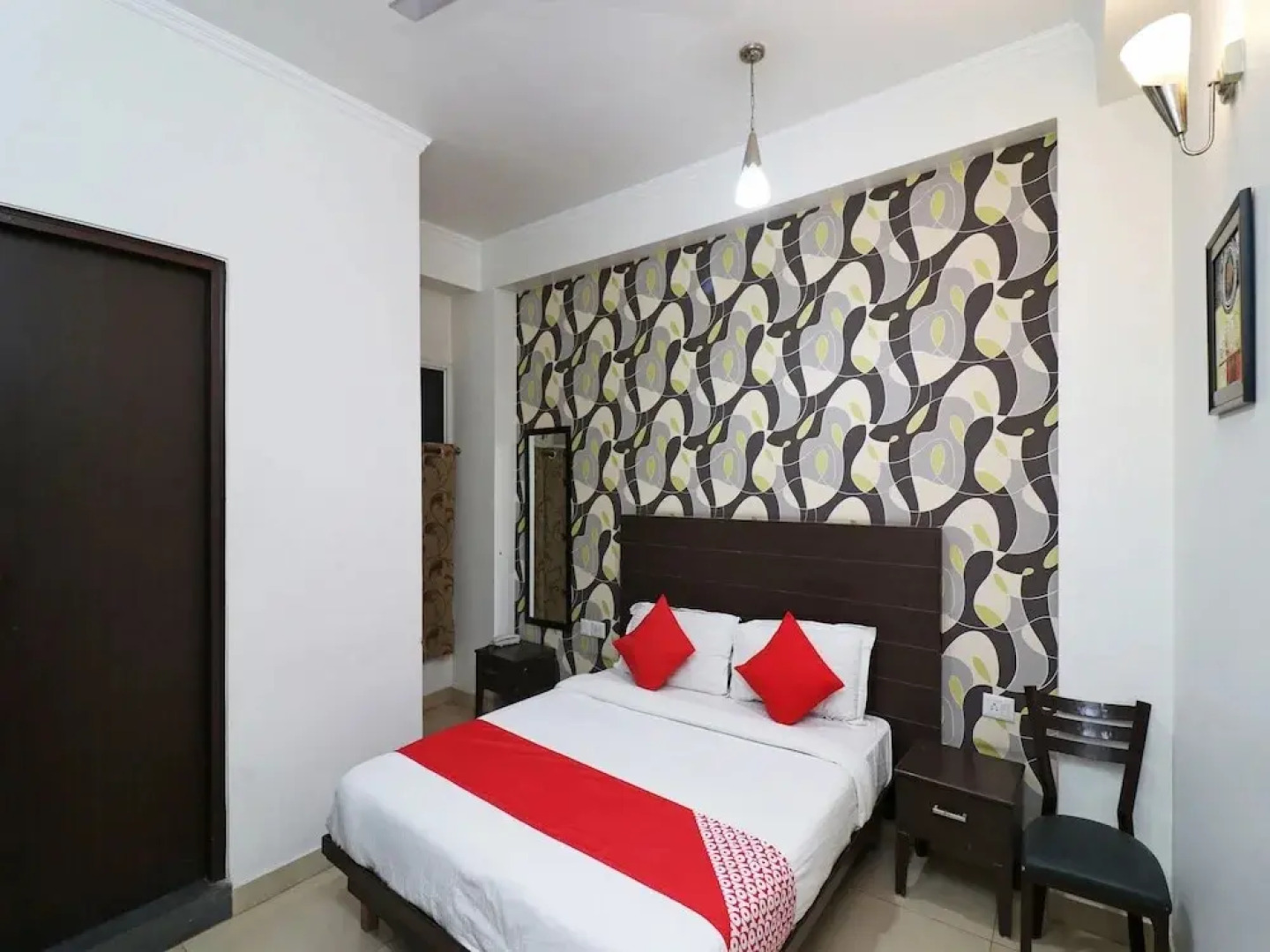 Hotel Silver Star By OYO Rooms