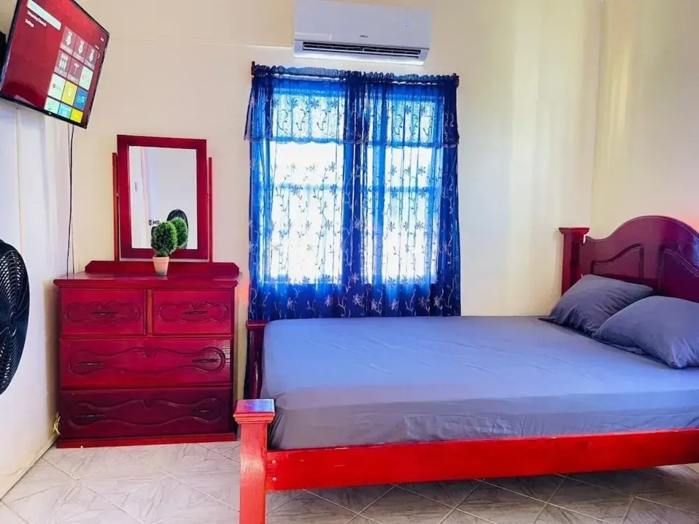 Castle Berry Apartments