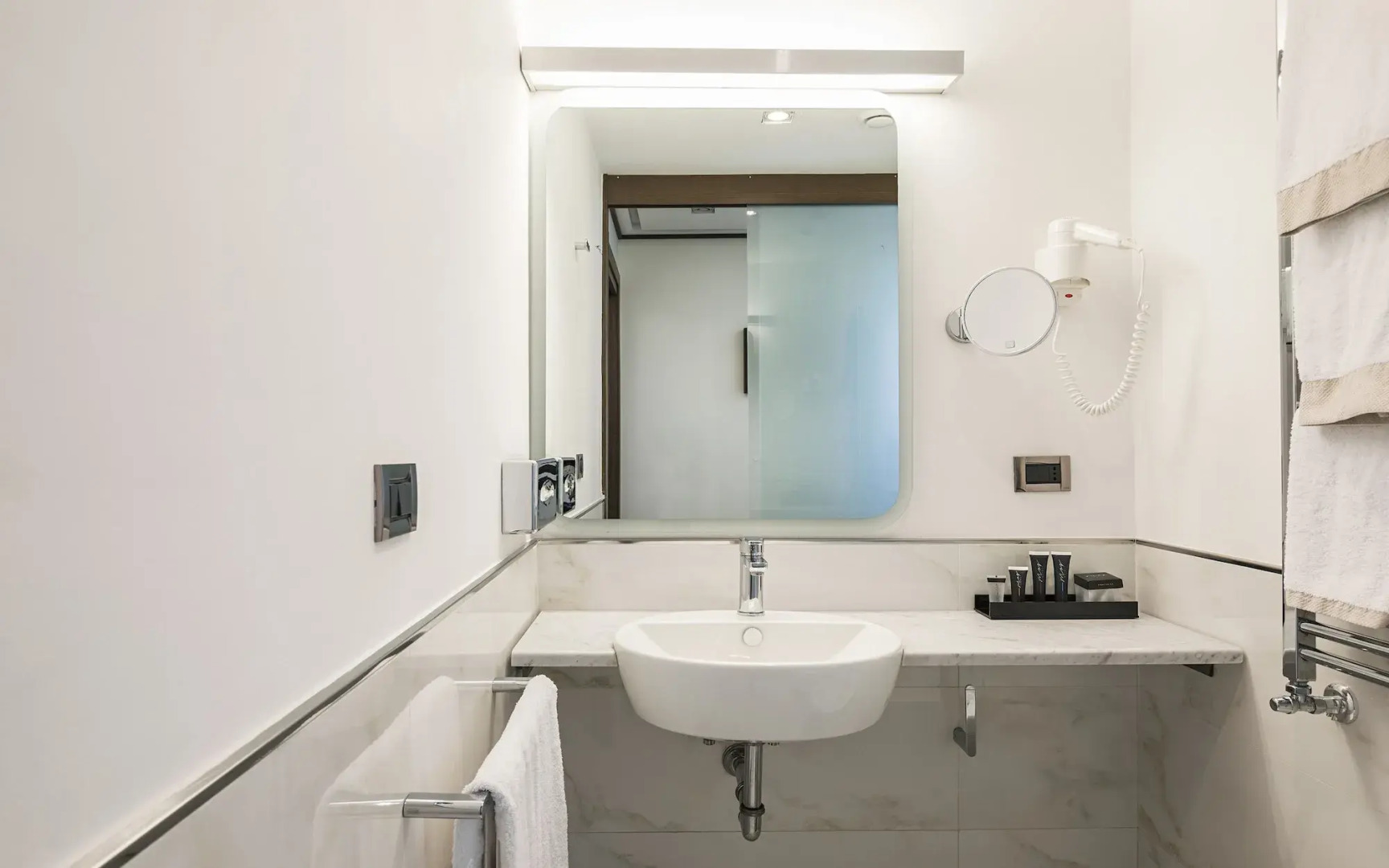 The Independent Hotel