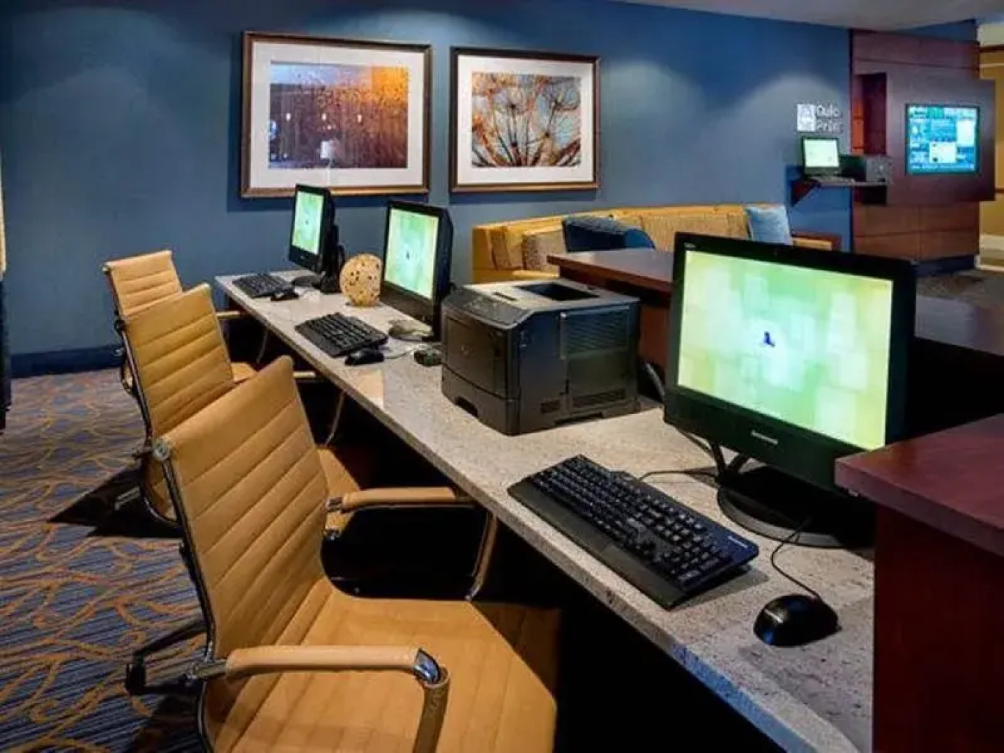 Courtyard Saratoga Springs