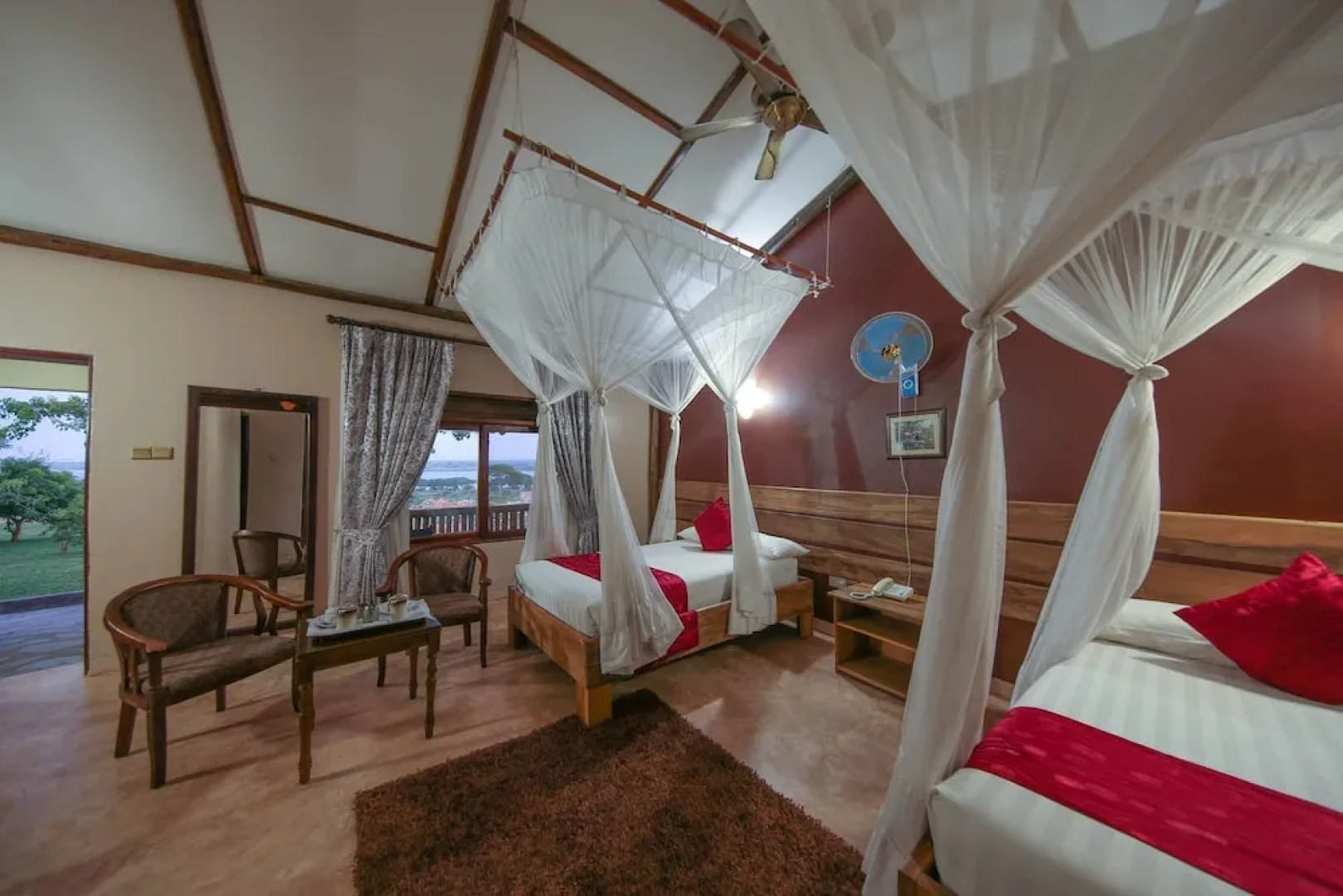 Pakuba Safari Lodge