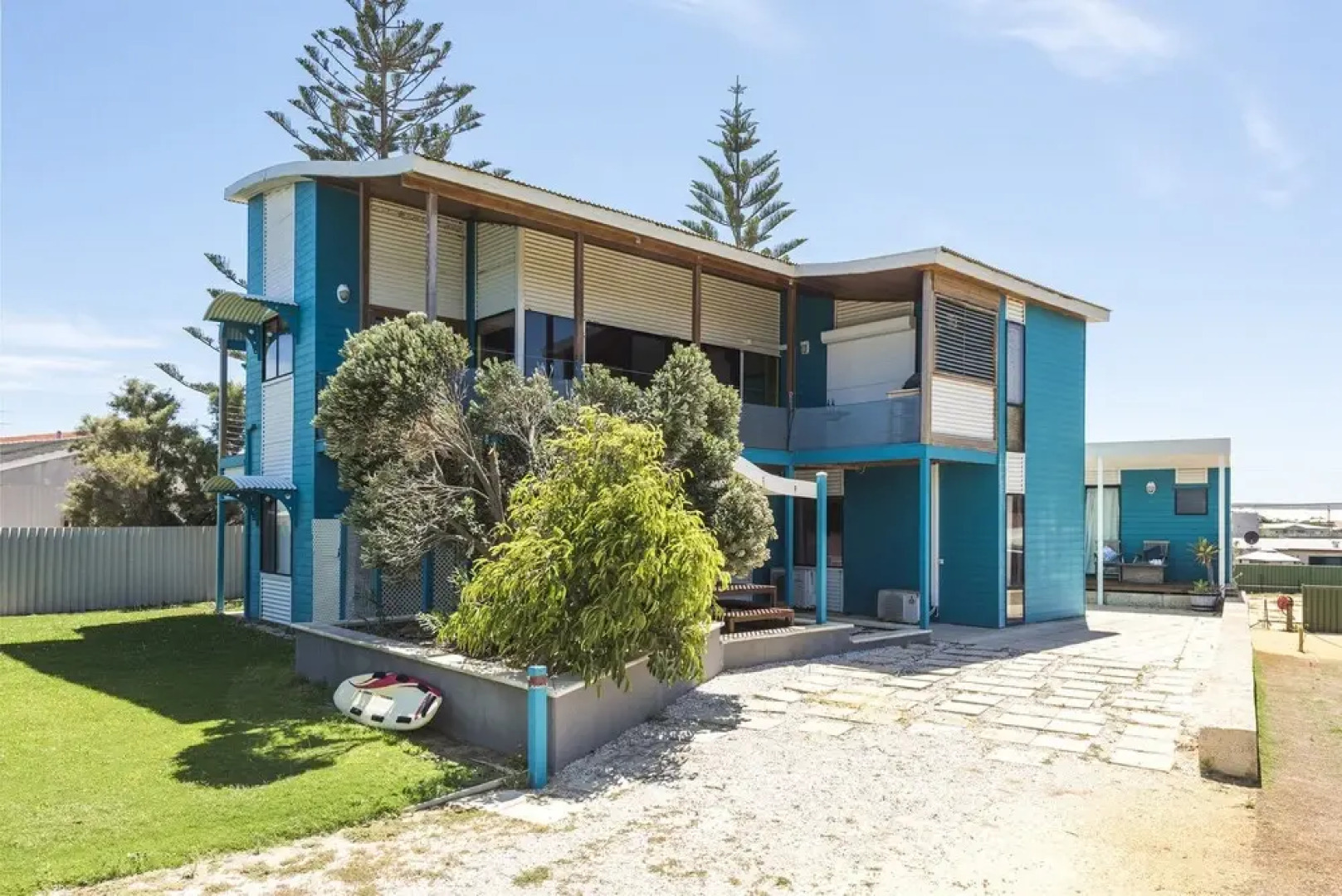Wave House - Beach Front Lancelin