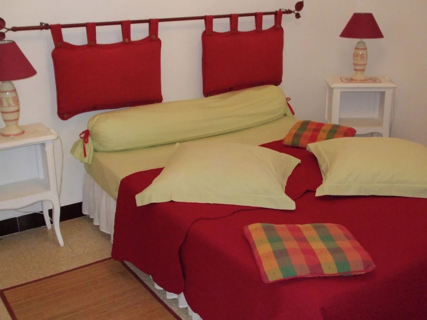 Luxurious Holiday Home with Pool in Pertuis France