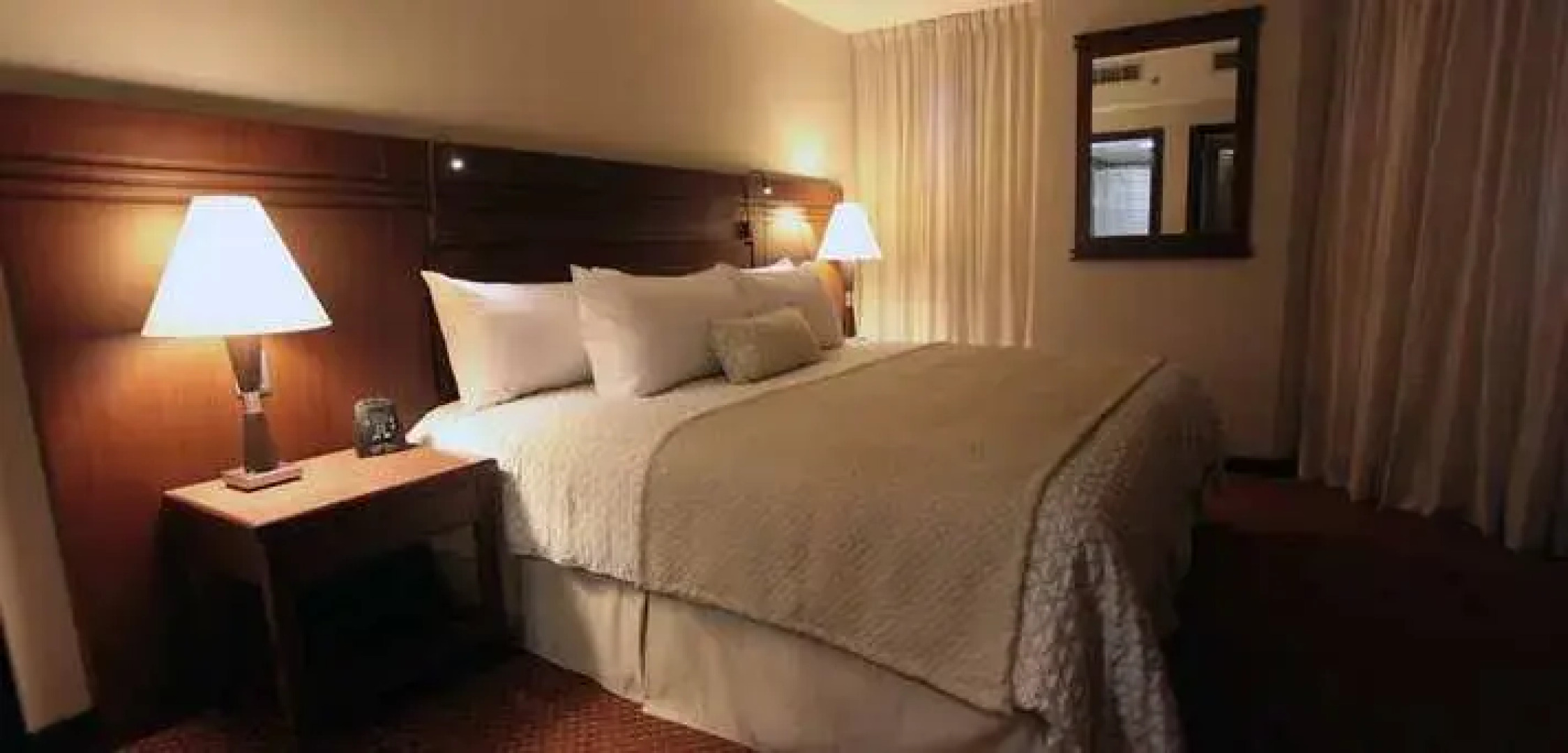 Embassy Suites Valencia Downtown