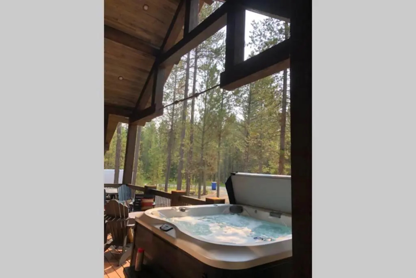 Yellowstone Crossing Lodge