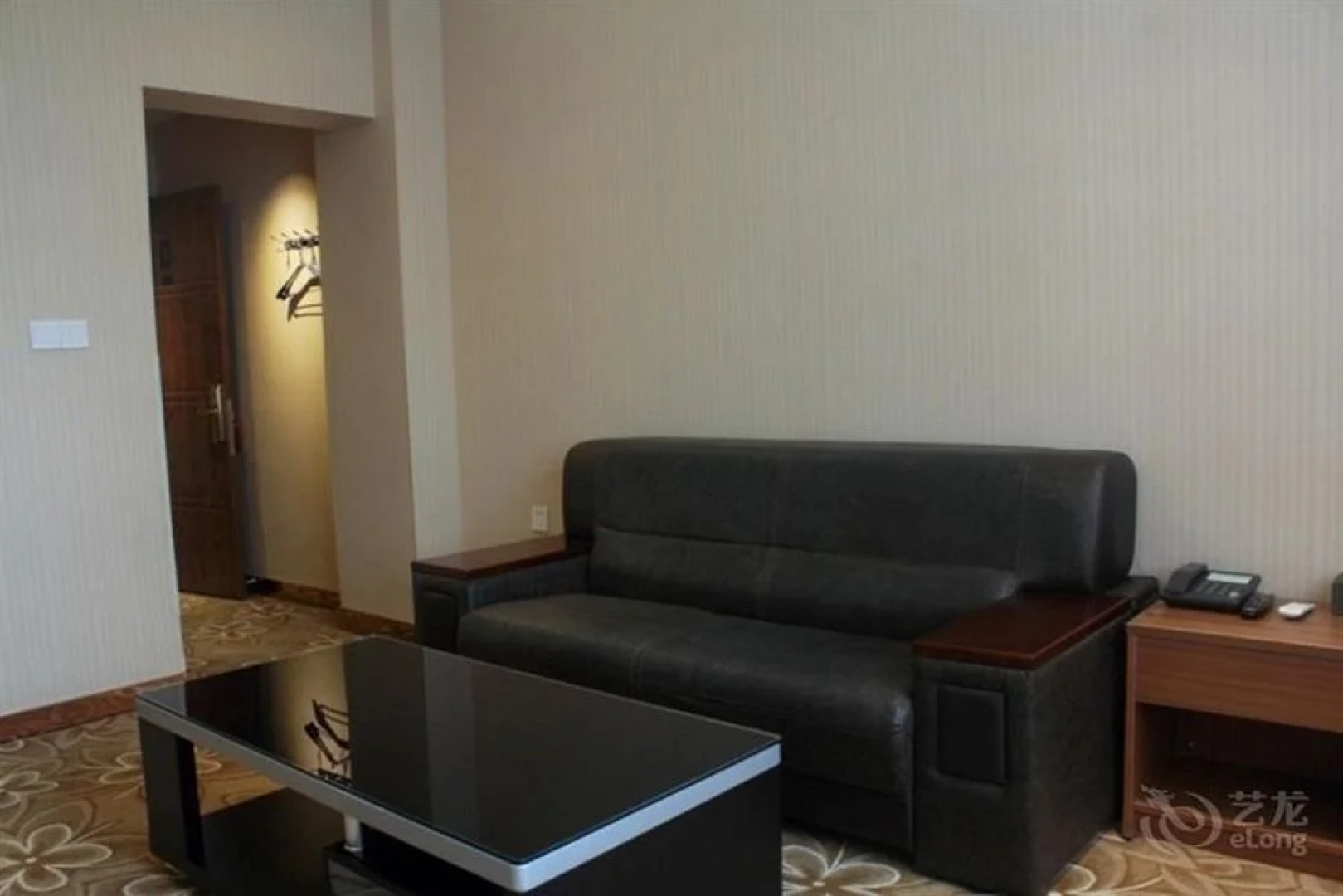 Hualian Business Hotel