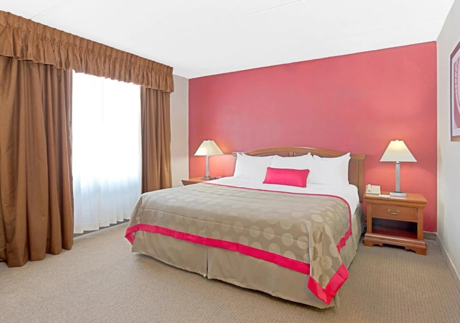 Ramada by Wyndham Waukegan/Great Lakes