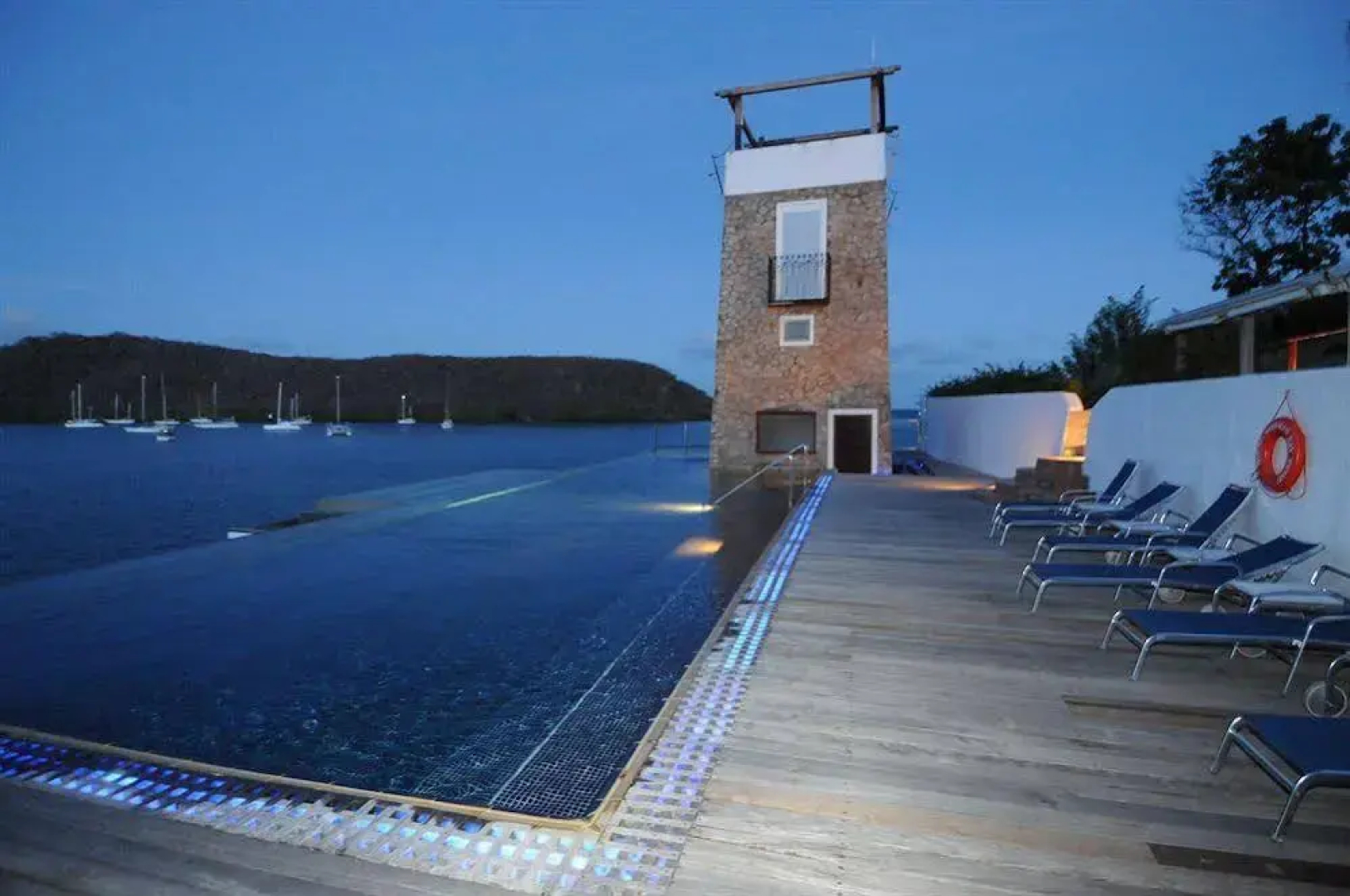 Mount Hartman Bay Estate