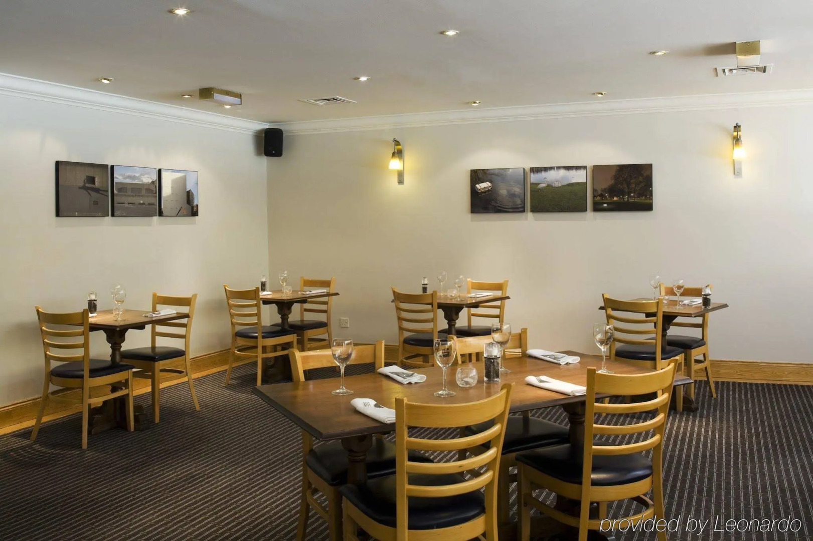 Holiday Inn Swindon by IHG