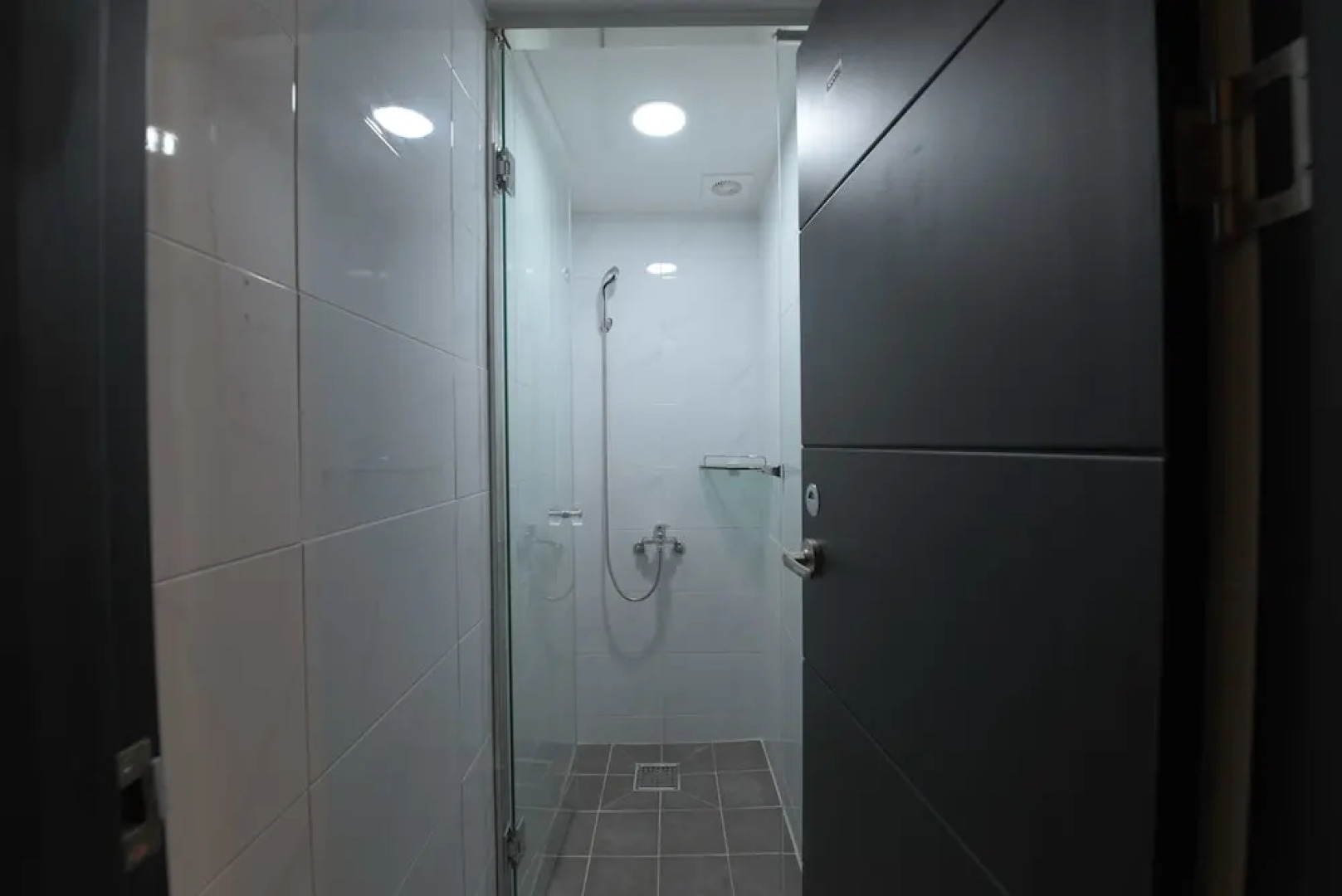 Inno Guesthouse & Bar Hongdae - Hostel