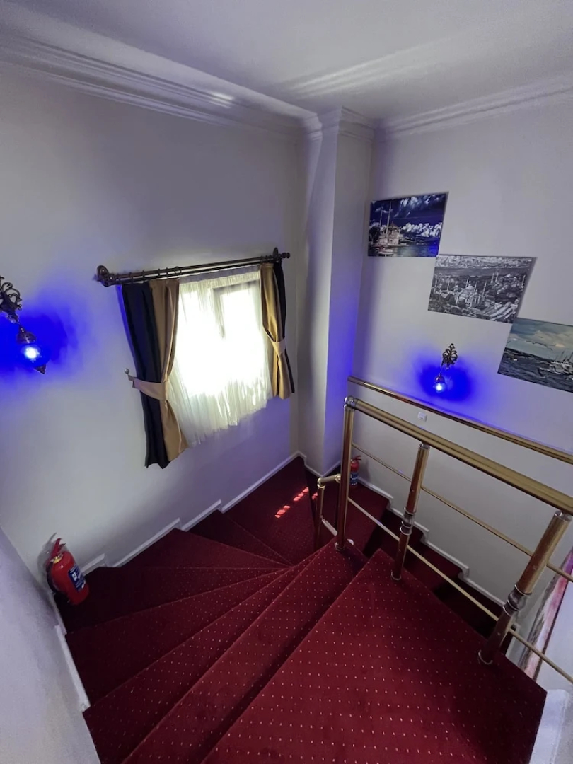 Metropol Hotel 2