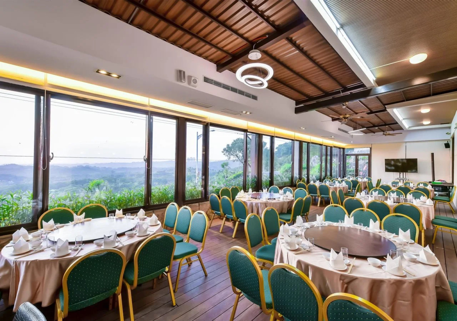 Yundeng Landscape Hotel