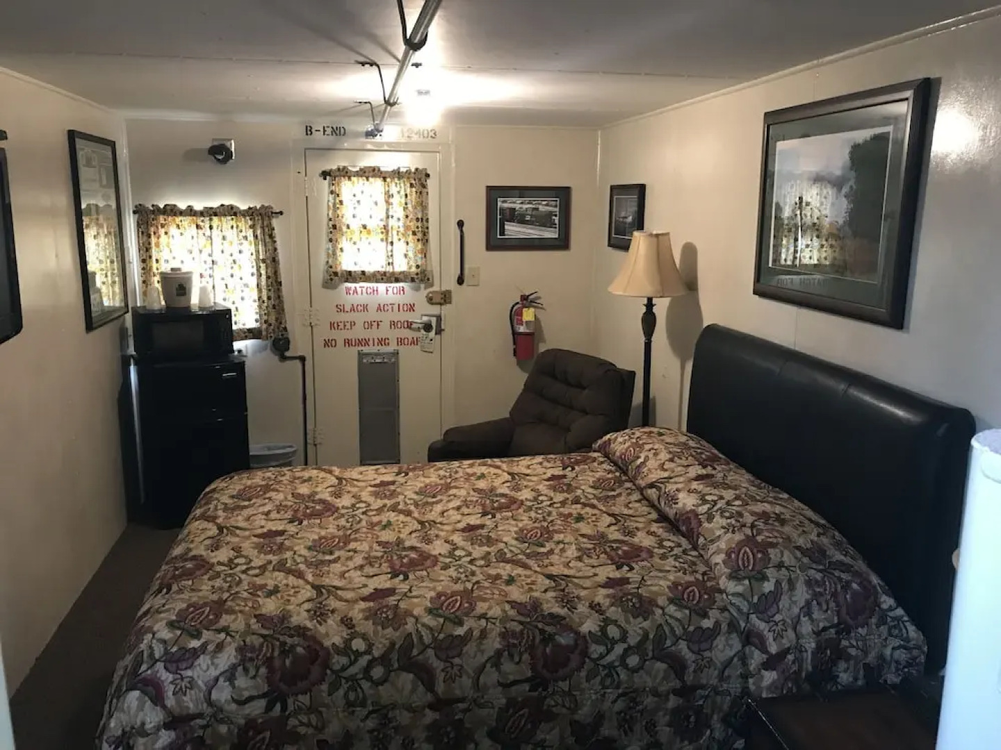 The Evergreen Inn - Motel and RV Park