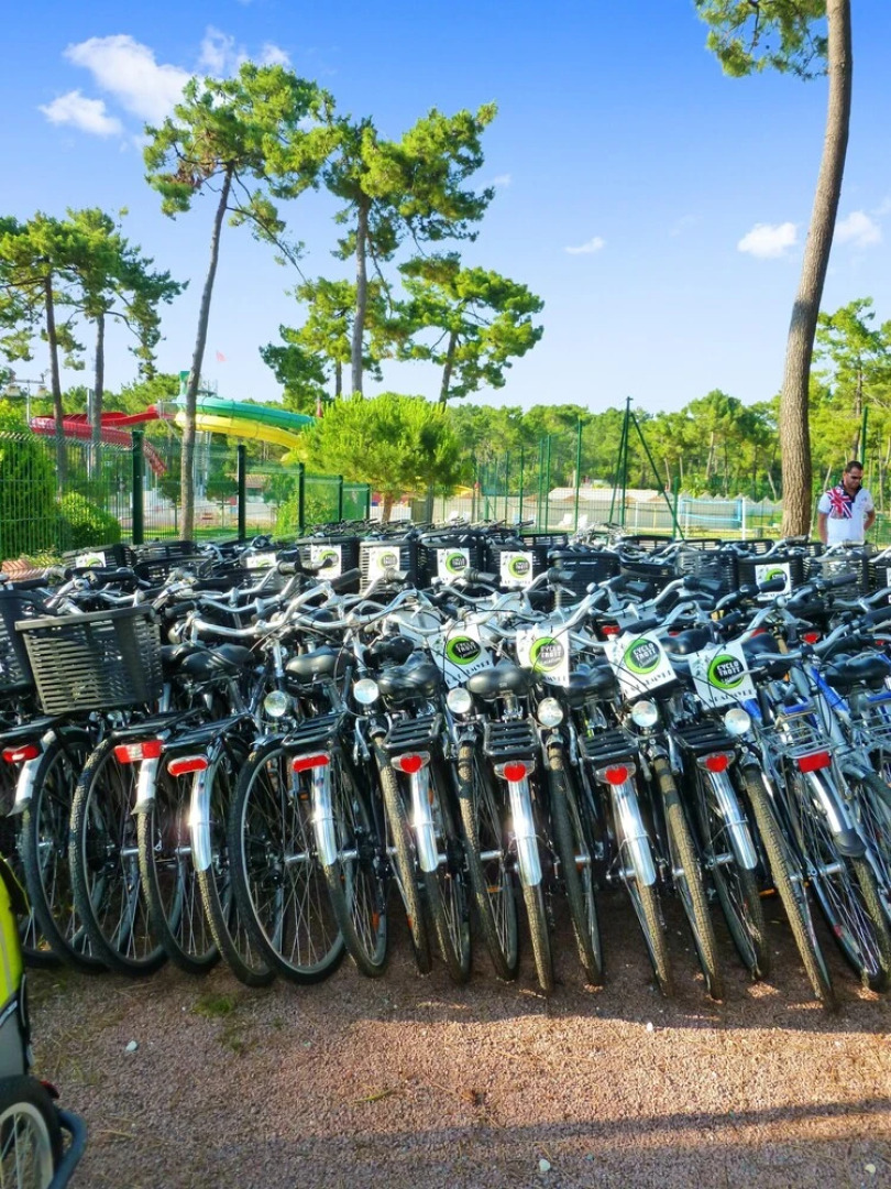 Bungalow With in La Palmyre With Pool Access and Furnished