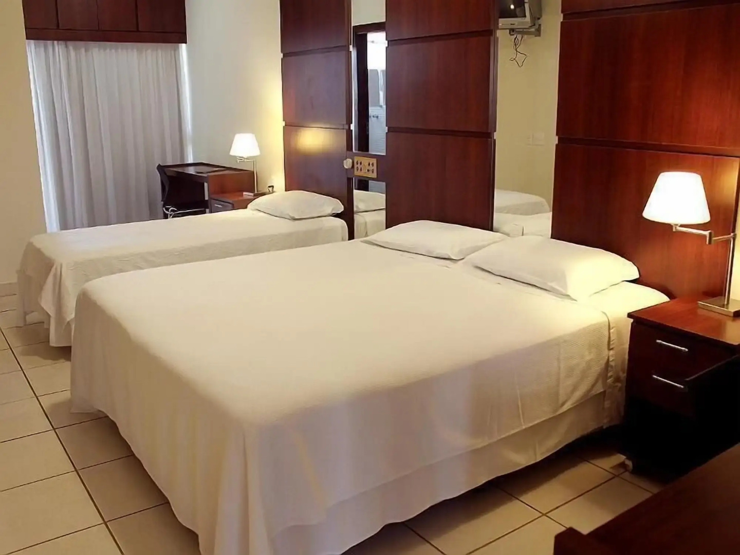 Ibituruna Center Hotel