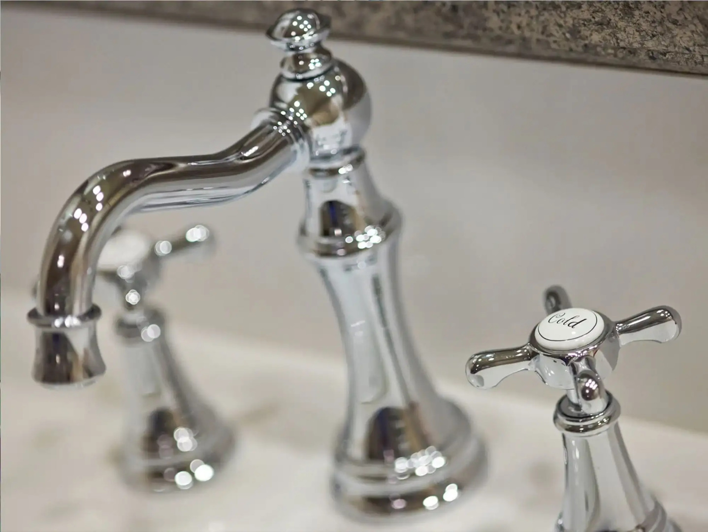 AmishView Inn and Suites