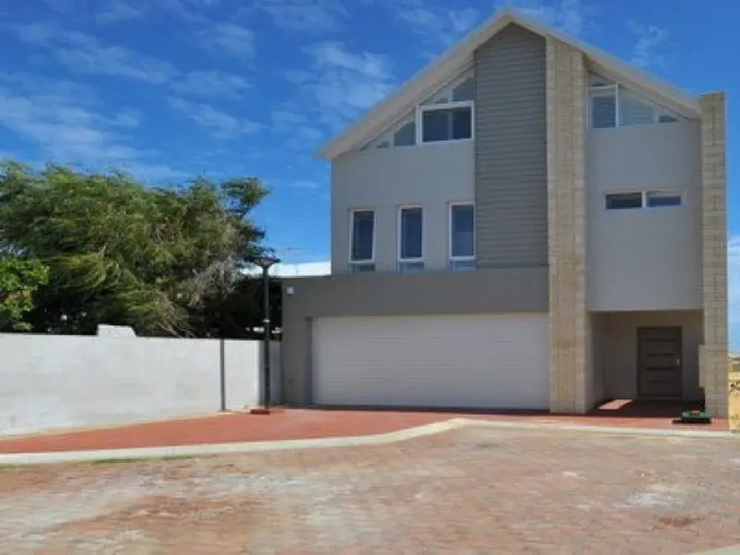 Mandurah Private Collection