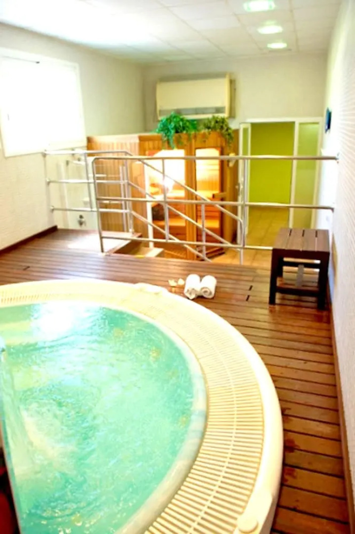 Villa With 7 Bedrooms in Tornabous, With Wonderful Mountain View, Priv