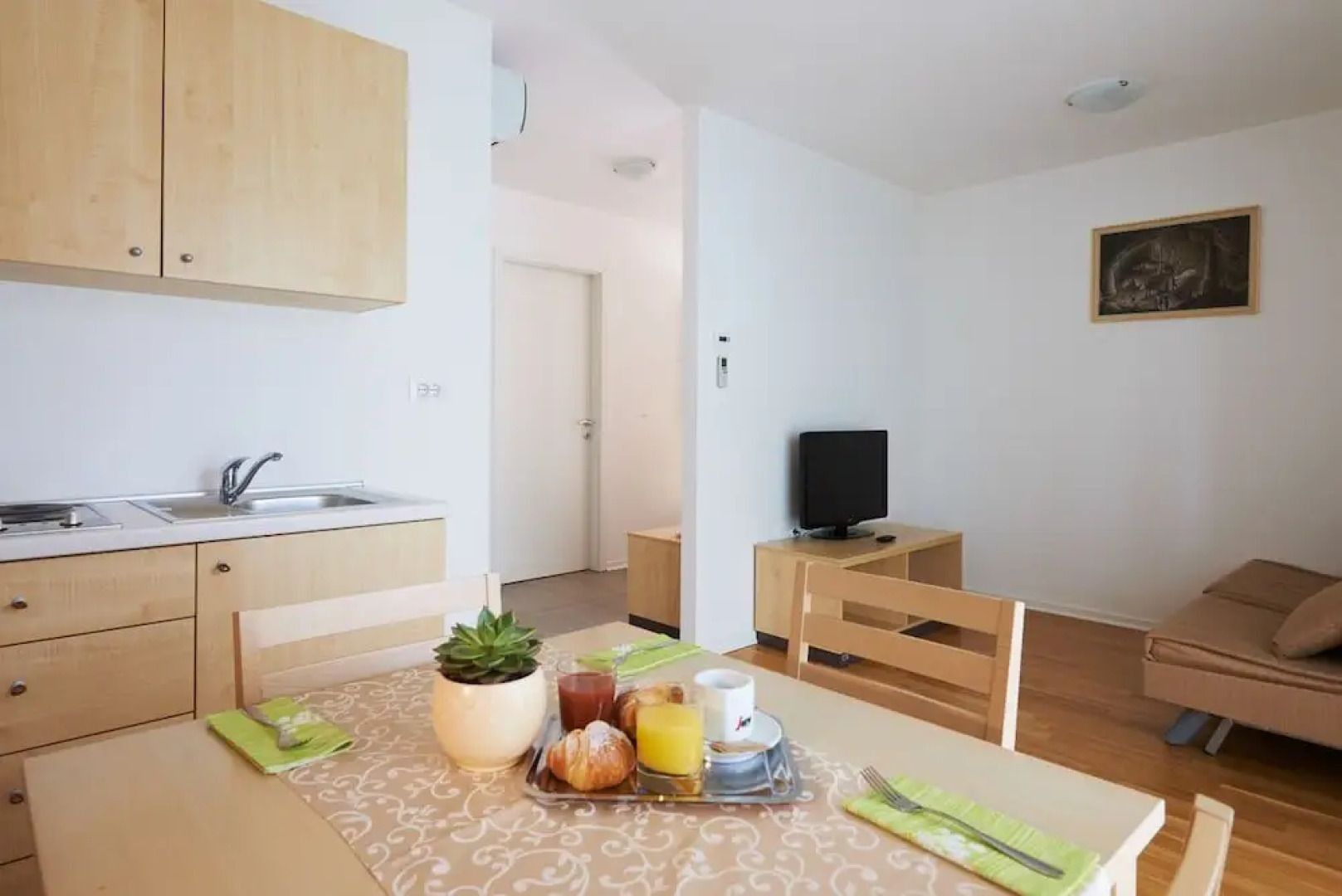 Postojna Cave Rooms & Apartments Proteus