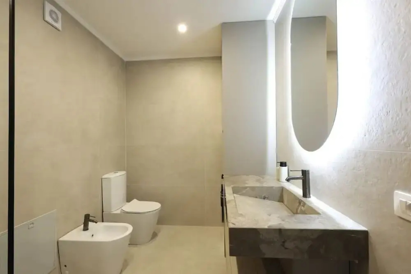 Grandstay Apartments 001