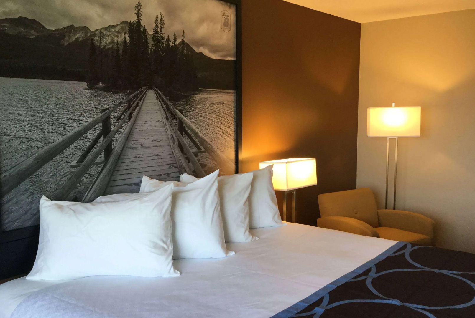 Super 8 by Wyndham Spruce Grove