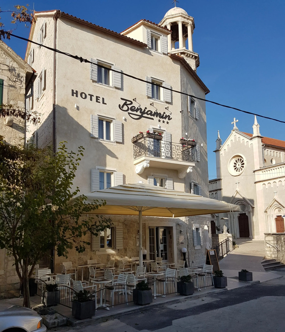 Benjamin Hotel