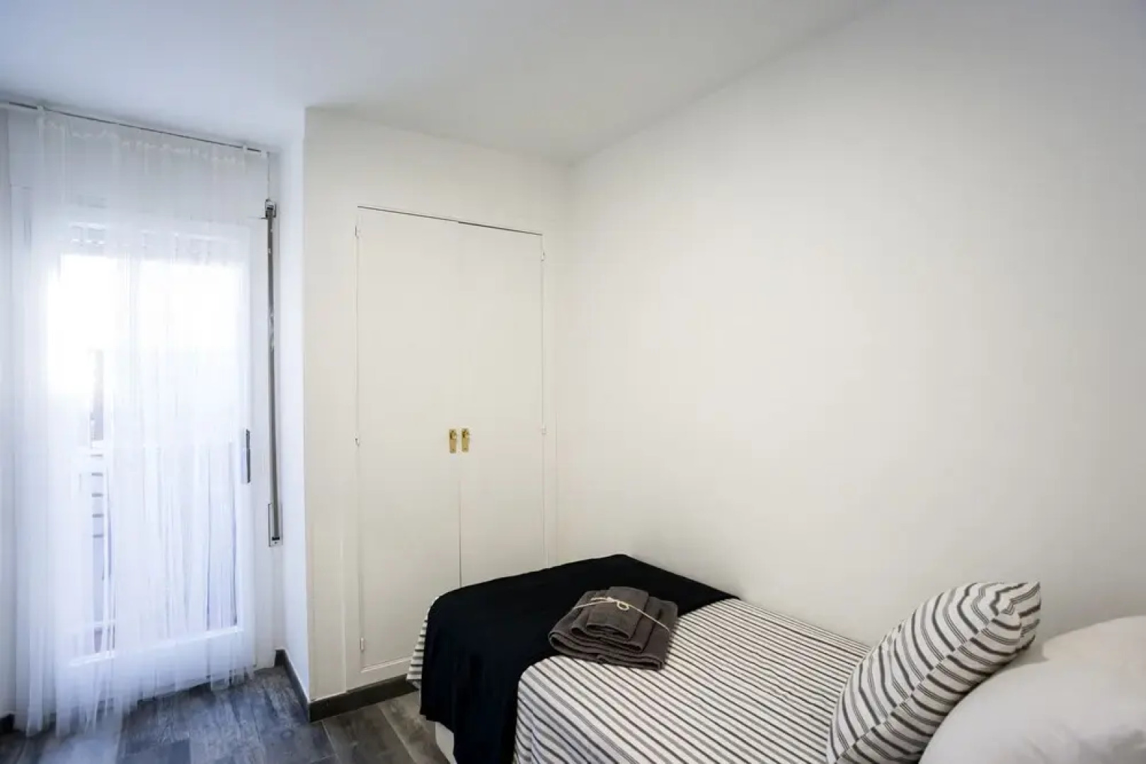 BBarcelona Mediterranean Beachfront Apartment