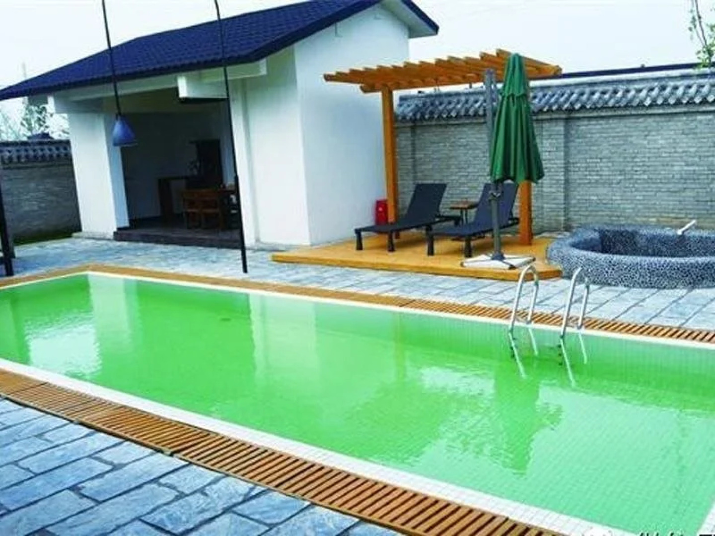 Scenery Retreats Taibai Mountain Hot Spring Villa Resort