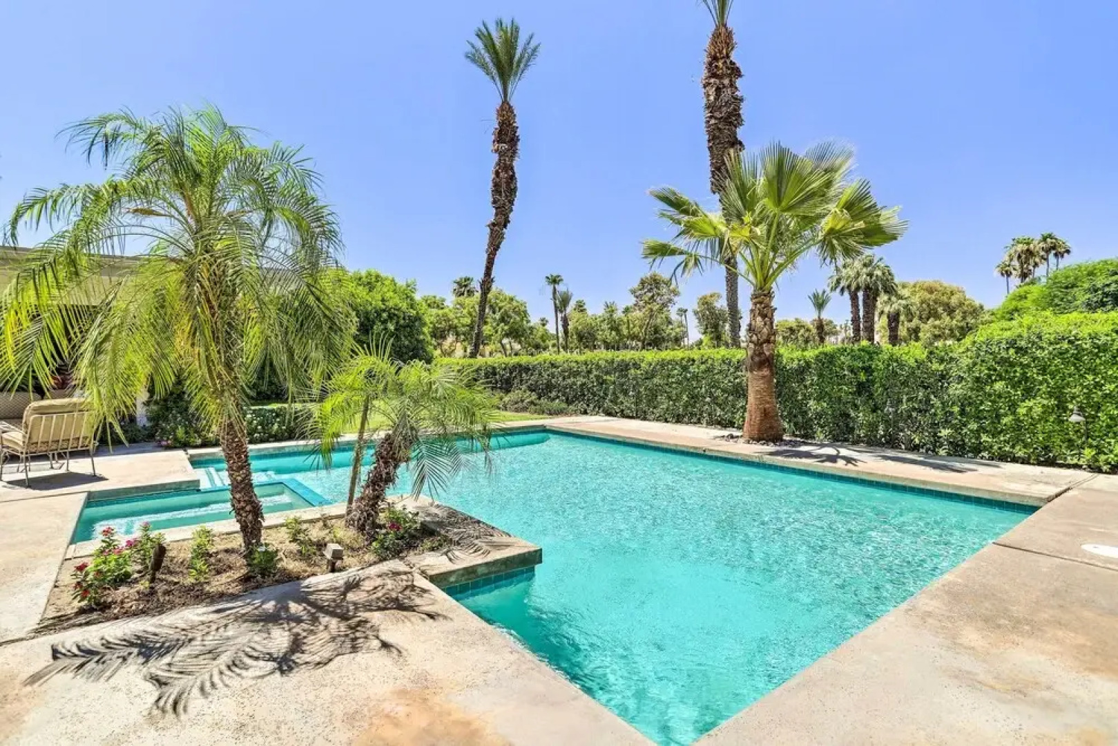 Pool, Grill & Game Room: Bermuda Dunes Oasis