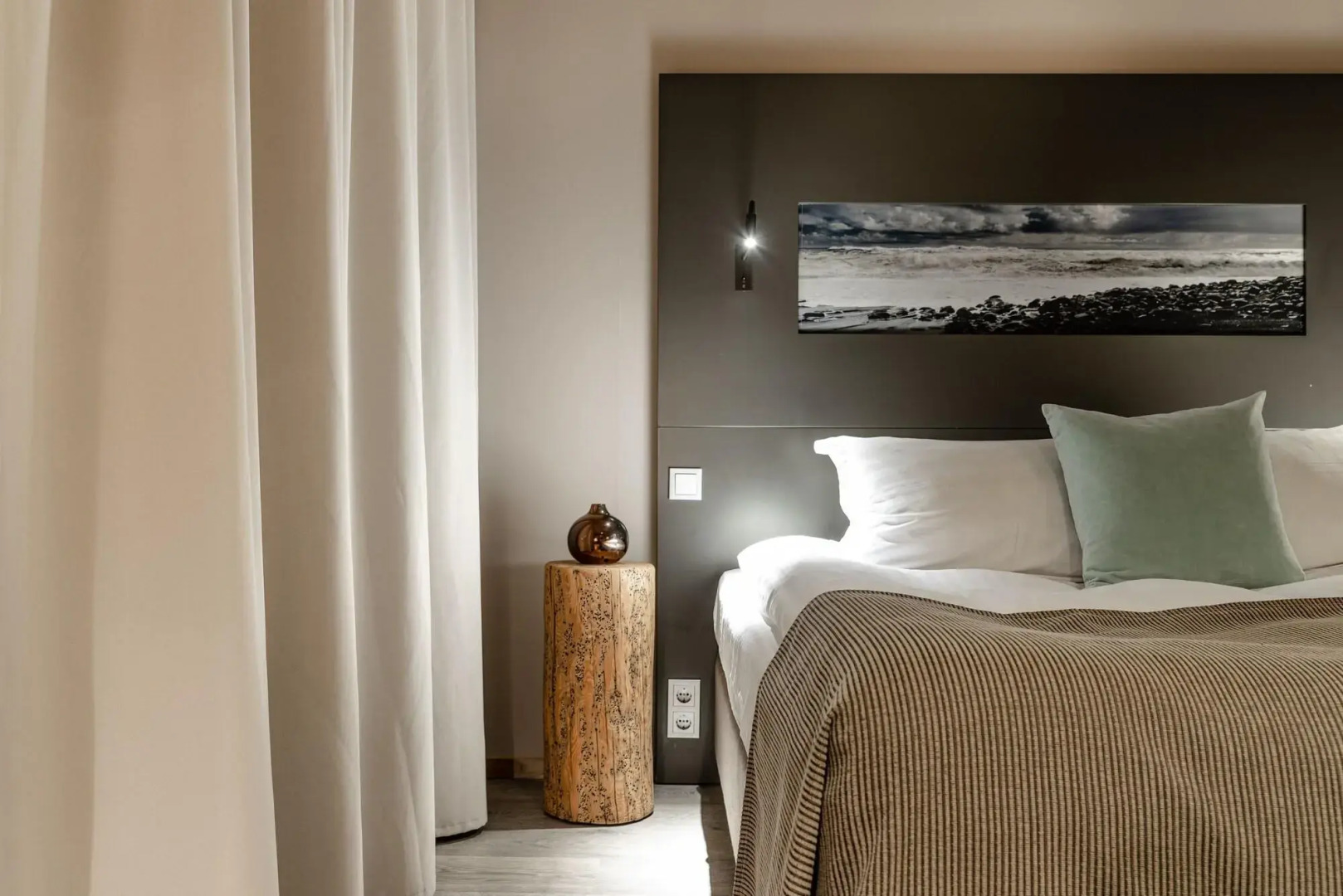 Отель Vík í Mýrdal