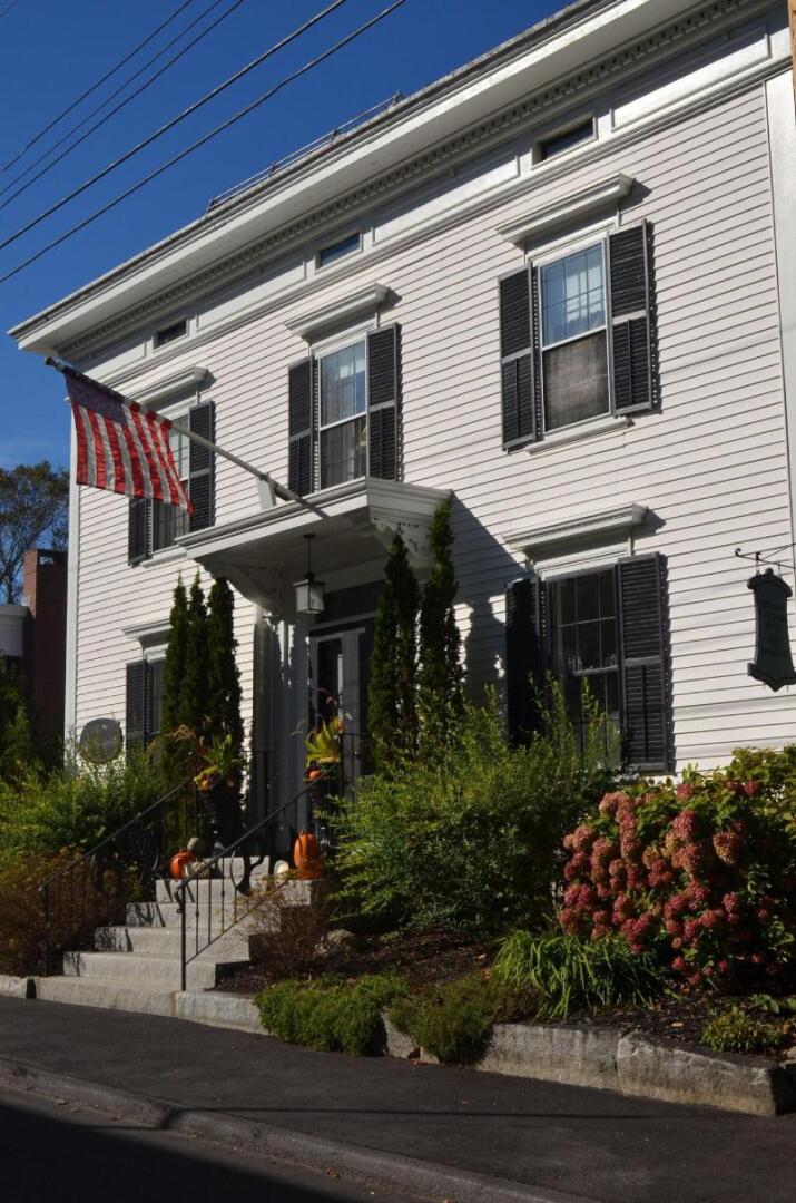 Benjamin F. Packard House