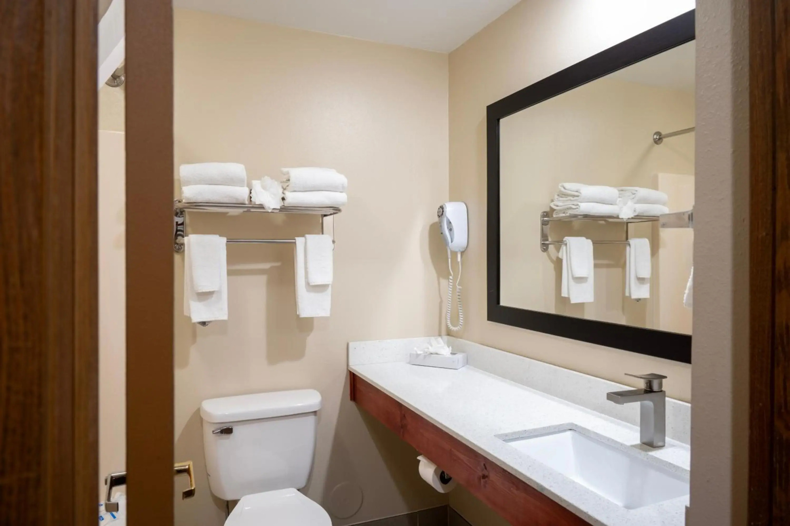 Rodeway Inn Grandville - Grand Rapids